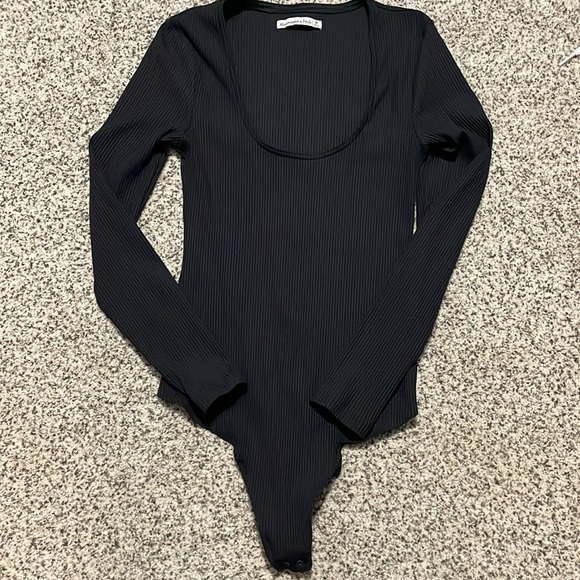 Abercrombie & Fitch Black Women's bodysuit size medium - Picture 2 of 7